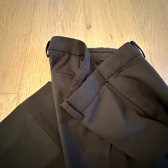 Banana Republic black wall tapered leg slacks - Picture 2 of 5